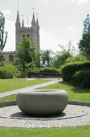 round fountain in Newbury