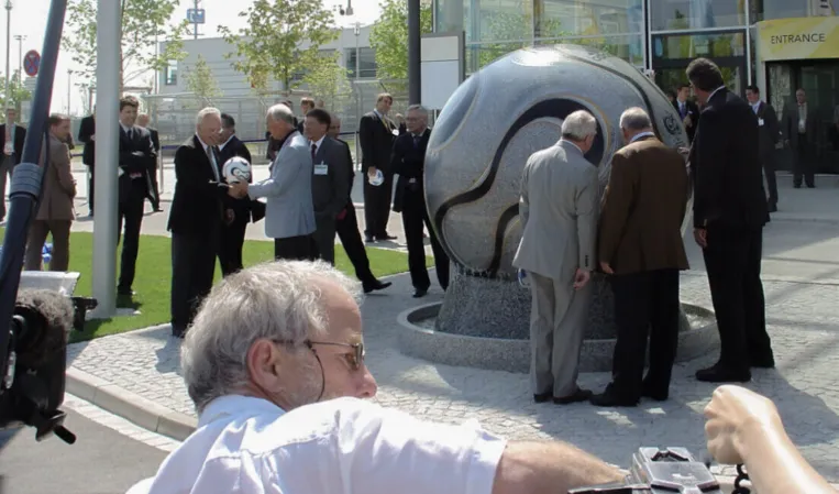Opening ceremony of the floating sphere in front of the IBC building