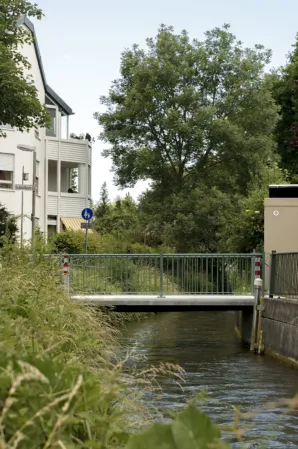 Pedestrian bridge
