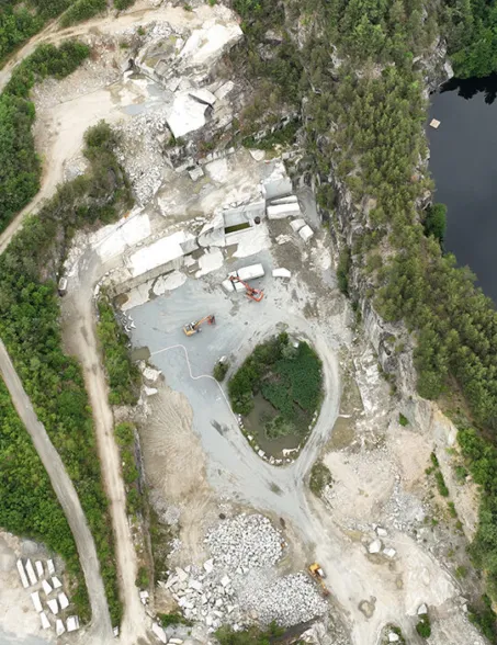 drone footage of the quarry Höhenberg