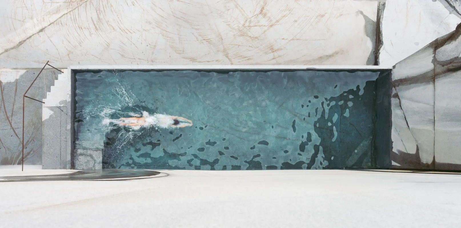 Kusserpool in a quarry, overhead view